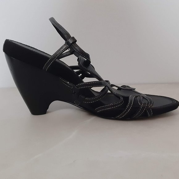 $5 LAST CALL! TAHARI ~ Leather Strappy Wedges - Picture 7 of 16